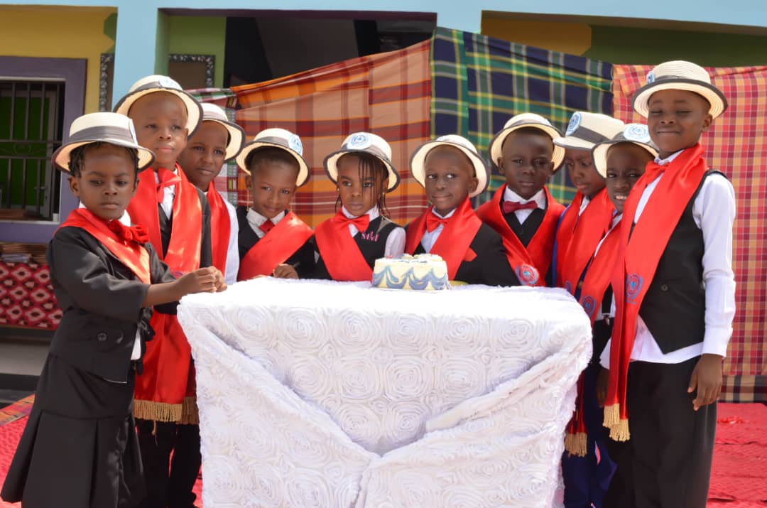 EBIELLA GRADUANDS